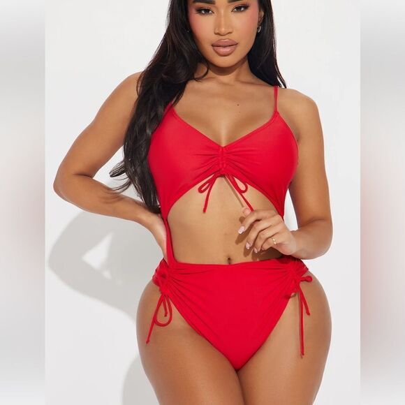 Emery Cut Out 1 Piece Swimsuit Red- Size Small - Picture 2 of 3